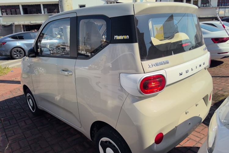 Used Wuling Hongguang MINIEV 2024 3rd Generation 215km Youth Edition Rear Left 45 Deg