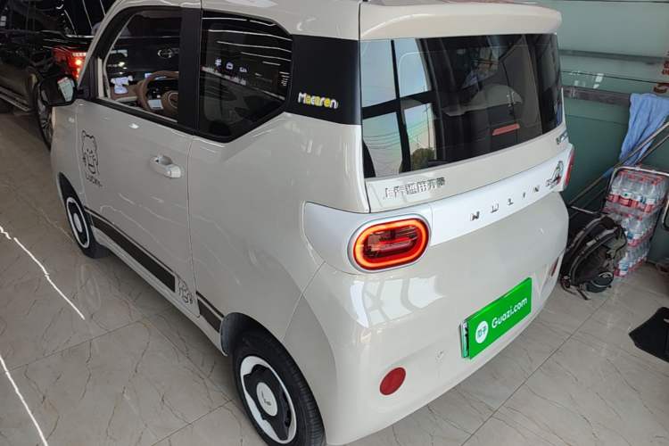 Used Wuling Hongguang MINIEV 2024 3rd Generation 215km Youth Edition Rear Left 45 Deg