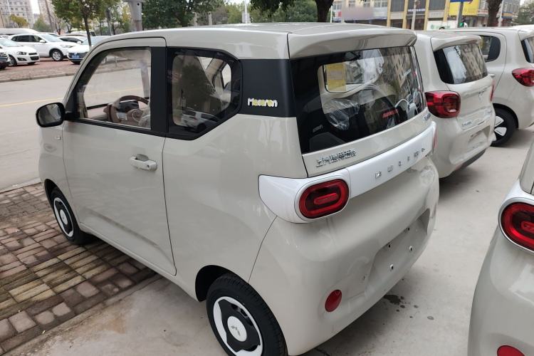 Used Wuling Hongguang MINIEV 2024 3rd Generation 215km Youth Edition Rear Left 45 Deg