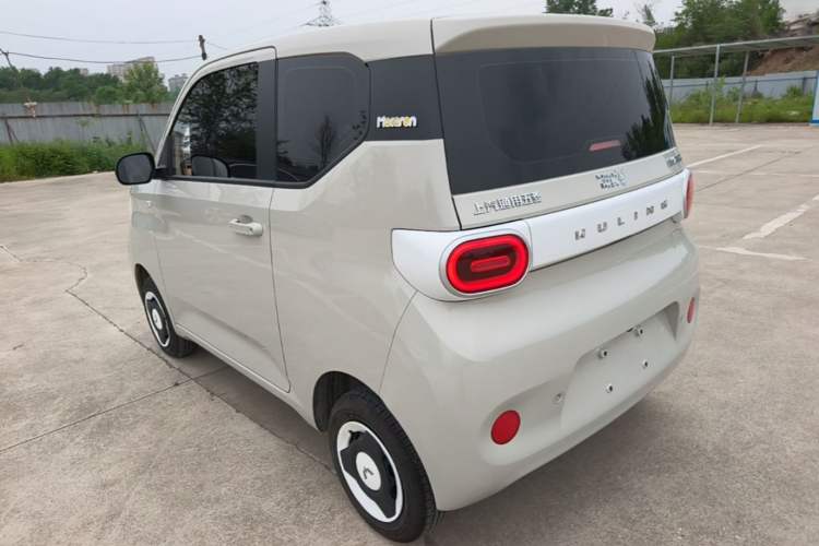 Used Wuling Hongguang MINIEV 2024 3rd Generation 215km Advanced Version Rear Left 45 Deg