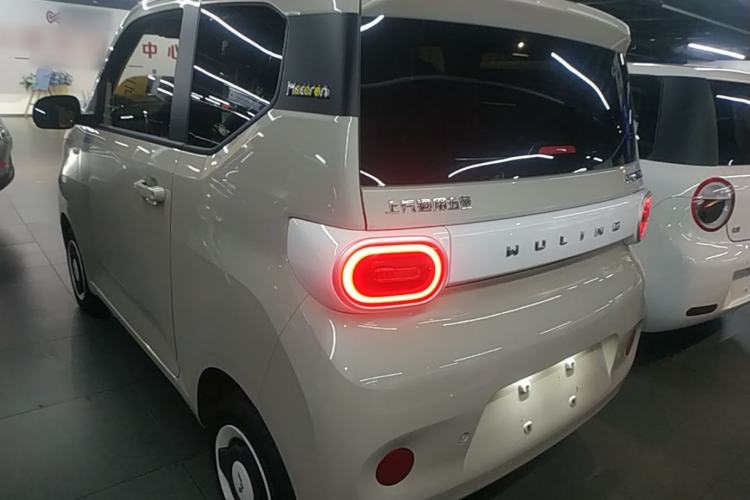 Used Wuling Hongguang MINIEV 2024 3rd Generation 215km Youth Edition Rear Left 45 Deg