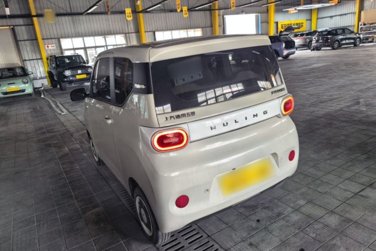 Used Wuling Hongguang MINIEV 2024 3rd Generation 215km Advanced Version Rear Left 45 Deg