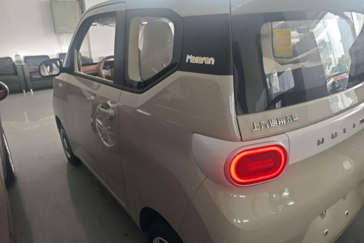 Used Wuling Hongguang MINIEV 2024 3rd Generation 215km Youth Edition Rear Left 45 Deg