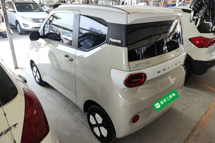 Used Wuling Hongguang MINIEV 2024 3rd Generation 215km Advanced Version Rear Left 45 Deg
