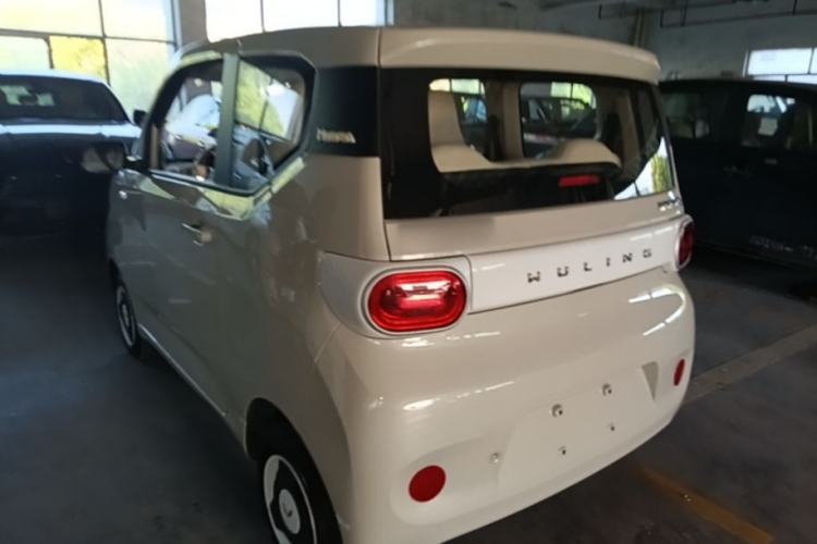 Used Wuling Hongguang MINIEV 2024 3rd Generation 215km Youth Edition Rear Left 45 Deg