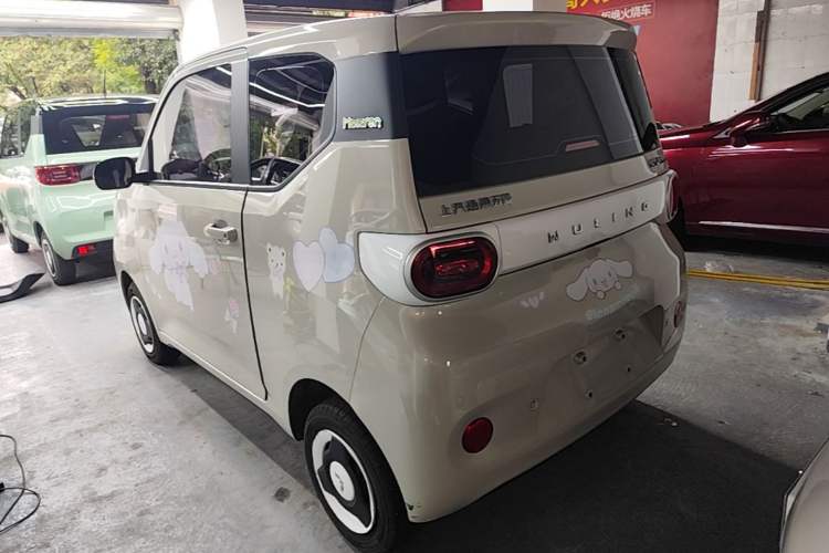 Used Wuling Hongguang MINIEV 2024 3rd Generation 215km Youth Edition Rear Left 45 Deg