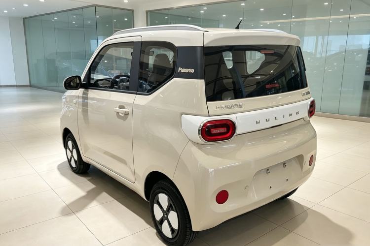 Used Wuling Hongguang MINIEV 2024 3rd Generation 215km Advanced Version Rear Left 45 Deg