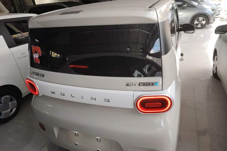 Used Wuling Hongguang MINIEV 2024 3rd Generation 215km Youth Edition Rear