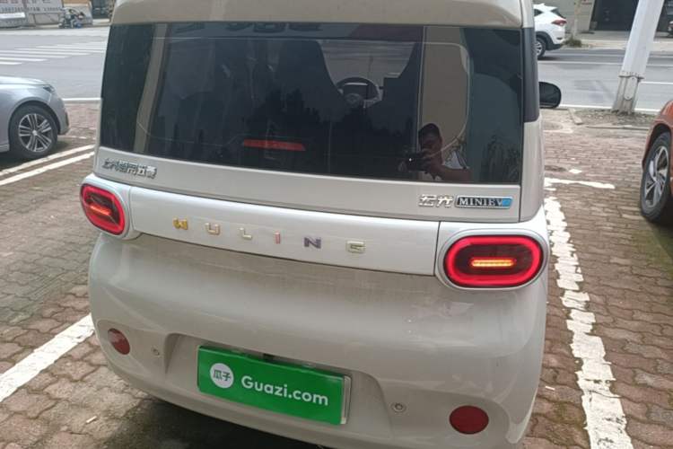 Used Wuling Hongguang MINIEV 2024 3rd Generation 215km Youth Edition Rear