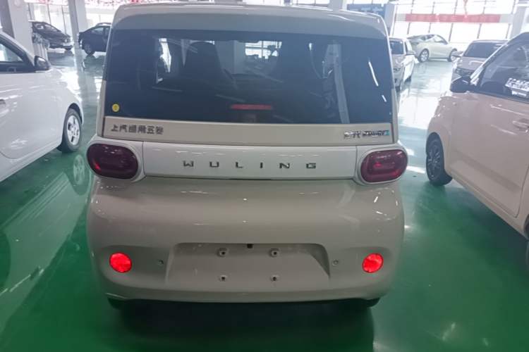 Used Wuling Hongguang MINIEV 2024 3rd Generation 215km Youth Edition Rear