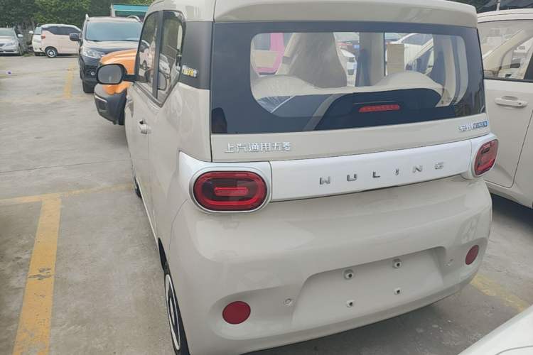 Used Wuling Hongguang MINIEV 2024 3rd Generation 215km Youth Edition Rear