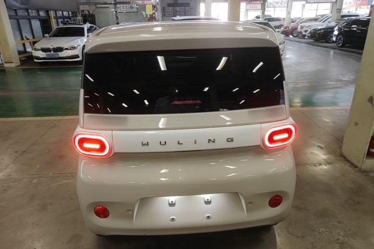 Used Wuling Hongguang MINIEV 2024 3rd Generation 215km Youth Edition Rear