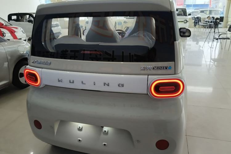 Used Wuling Hongguang MINIEV 2024 3rd Generation 215km Youth Edition Rear