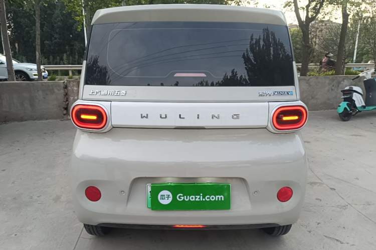 Used Wuling Hongguang MINIEV 2024 3rd Generation 215km Youth Edition Rear