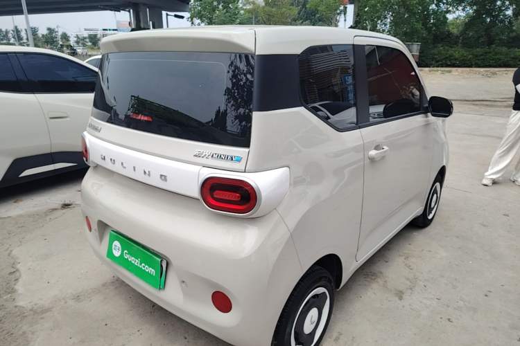 Used Wuling Hongguang MINIEV 2024 3rd Generation 215km Youth Edition Rear Right 45 Deg