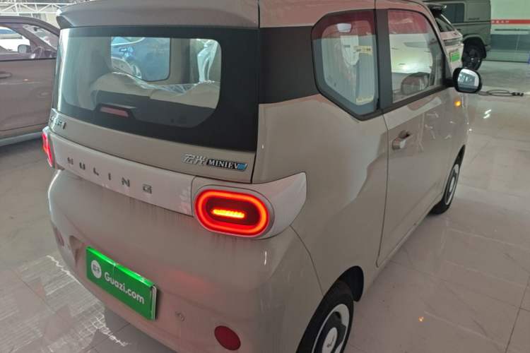 Used Wuling Hongguang MINIEV 2024 3rd Generation 215km Youth Edition Rear Right 45 Deg