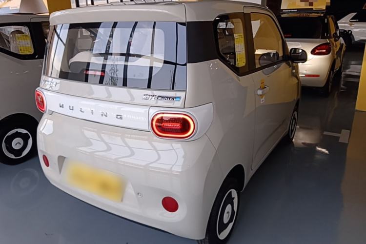 Used Wuling Hongguang MINIEV 2024 3rd Generation 215km Youth Edition Rear Right 45 Deg