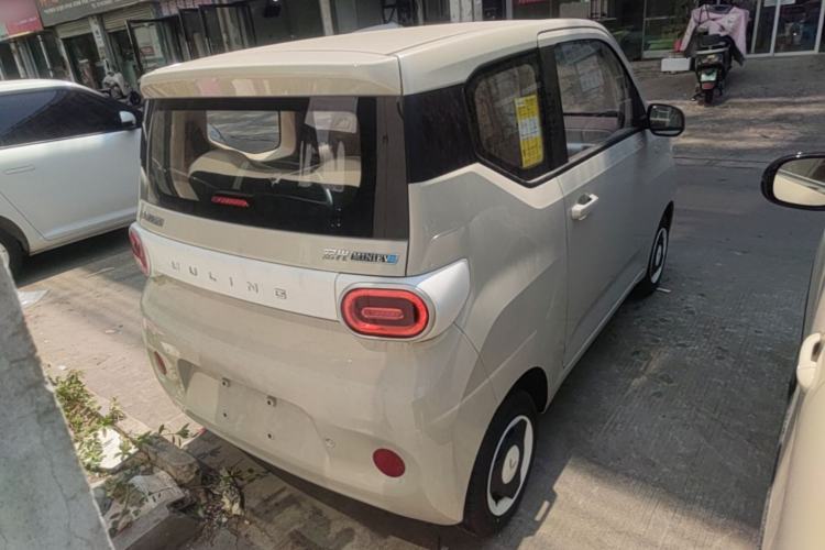 Used Wuling Hongguang MINIEV 2024 3rd Generation 215km Youth Edition Rear Right 45 Deg