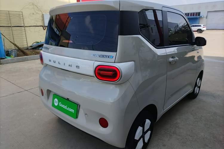 Used Wuling Hongguang MINIEV 2024 3rd Generation 215km Youth Edition Rear Right 45 Deg