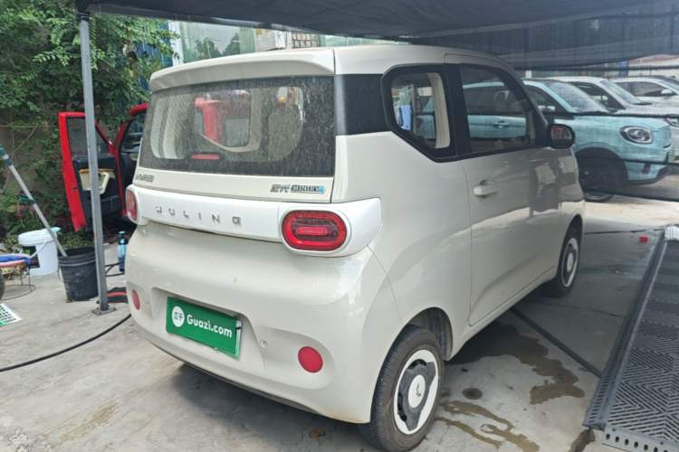 Used Wuling Hongguang MINIEV 2024 3rd Generation 215km Youth Edition Rear Right 45 Deg