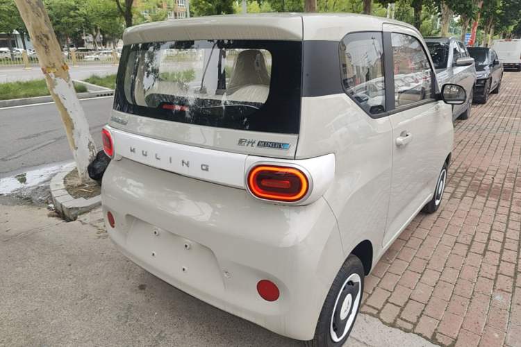 Used Wuling Hongguang MINIEV 2024 3rd Generation 215km Youth Edition Rear Right 45 Deg