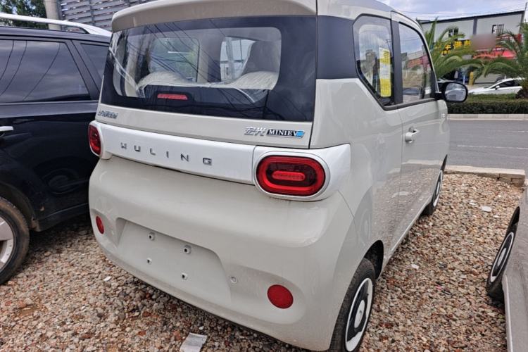 Used Wuling Hongguang MINIEV 2024 3rd Generation 215km Youth Edition Rear Right 45 Deg