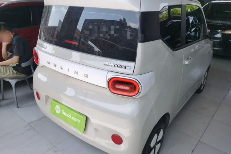 Used Wuling Hongguang MINIEV 2024 3rd Generation 215km Advanced Version Rear Right 45 Deg