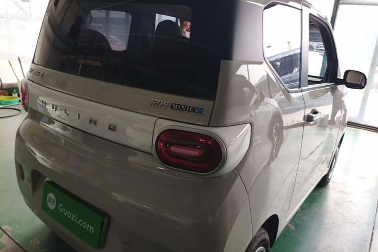 Used Wuling Hongguang MINIEV 2024 3rd Generation 215km Youth Edition Rear Right 45 Deg