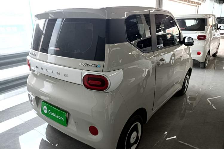 Used Wuling Hongguang MINIEV 2024 3rd Generation 215km Youth Edition Rear Right 45 Deg