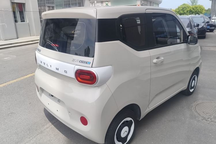 Used Wuling Hongguang MINIEV 2024 3rd Generation 215km Youth Edition Rear Right 45 Deg
