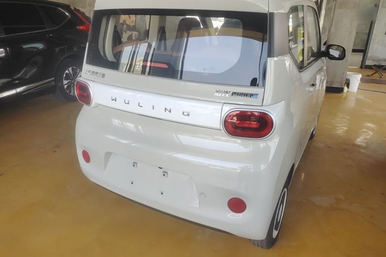 Used Wuling Hongguang MINIEV 2024 3rd Generation 215km Youth Edition Rear Right 45 Deg