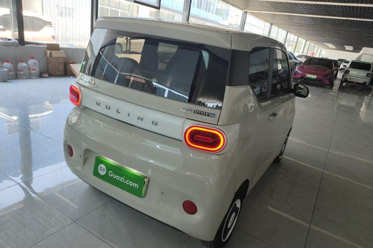 Used Wuling Hongguang MINIEV 2024 3rd Generation 215km Youth Edition Rear Right 45 Deg