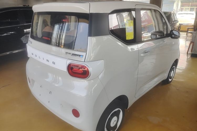 Used Wuling Hongguang MINIEV 2024 3rd Generation 215km Youth Edition Rear Right 45 Deg