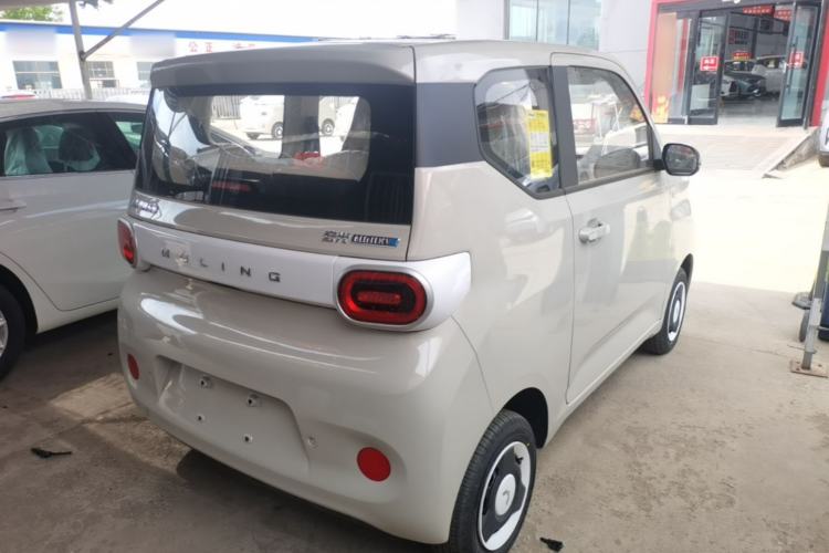 Used Wuling Hongguang MINIEV 2024 3rd Generation 215km Youth Edition Rear Right 45 Deg