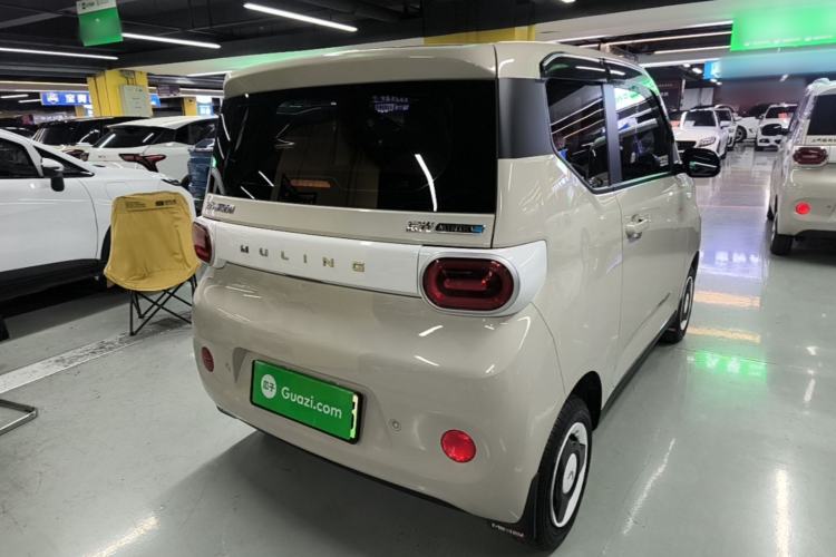 Used Wuling Hongguang MINIEV 2024 3rd Generation 215km Youth Edition Rear Right 45 Deg
