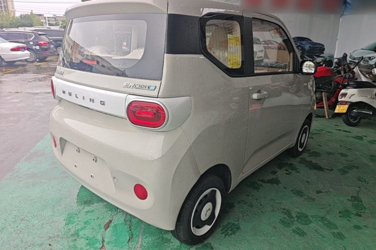 Used Wuling Hongguang MINIEV 2024 3rd Generation 215km Youth Edition Rear Right 45 Deg
