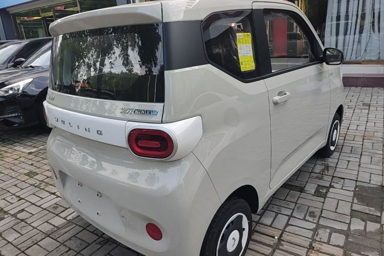 Used Wuling Hongguang MINIEV 2024 3rd Generation 215km Youth Edition Rear Right 45 Deg