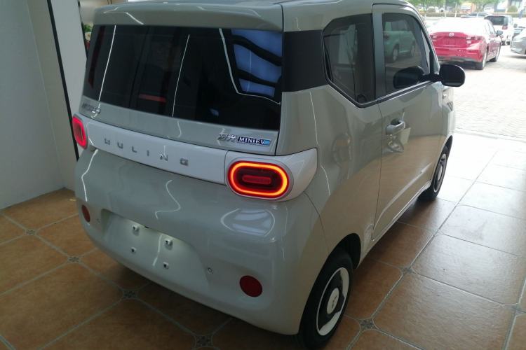 Used Wuling Hongguang MINIEV 2024 3rd Generation 215km Youth Edition Rear Right 45 Deg