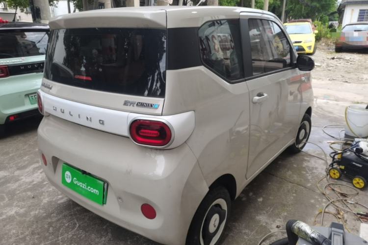 Used Wuling Hongguang MINIEV 2024 3rd Generation 215km Youth Edition Rear Right 45 Deg