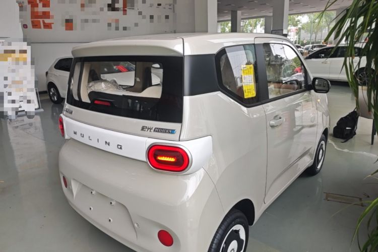 Used Wuling Hongguang MINIEV 2024 3rd Generation 215km Youth Edition Rear Right 45 Deg