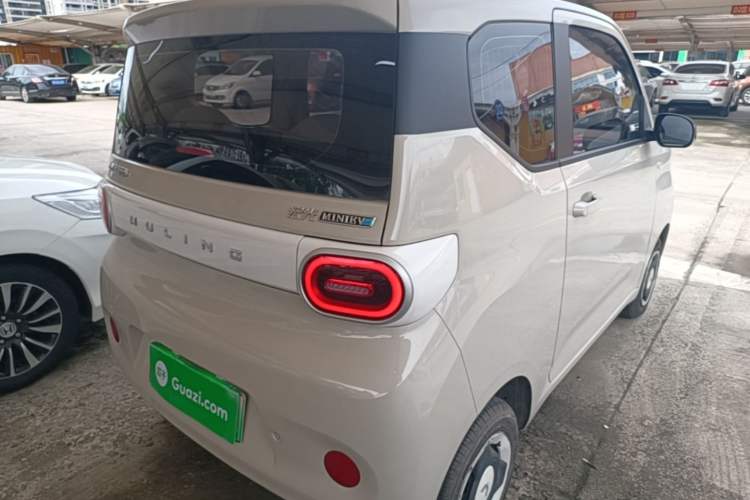 Used Wuling Hongguang MINIEV 2024 3rd Generation 215km Youth Edition Rear Right 45 Deg
