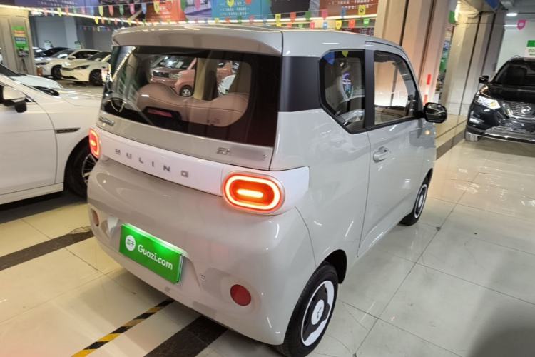 Used Wuling Hongguang MINIEV 2024 3rd Generation 215km Youth Edition Rear Right 45 Deg