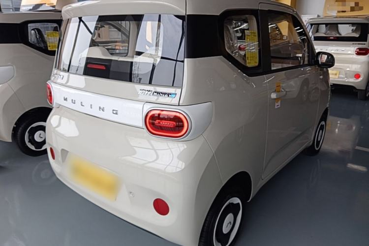 Used Wuling Hongguang MINIEV 2024 3rd Generation 215km Youth Edition Rear Right 45 Deg