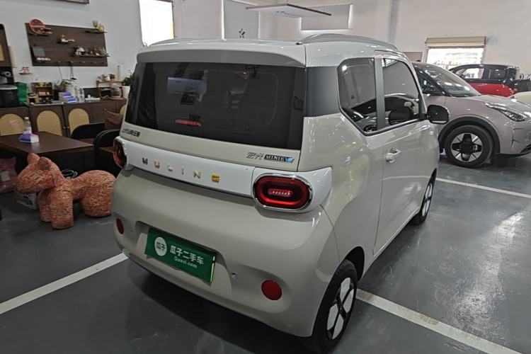 Used Wuling Hongguang MINIEV 2024 3rd Generation 215km Advanced Version Rear Right 45 Deg