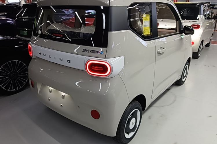Used Wuling Hongguang MINIEV 2024 3rd Generation 215km Youth Edition Rear Right 45 Deg