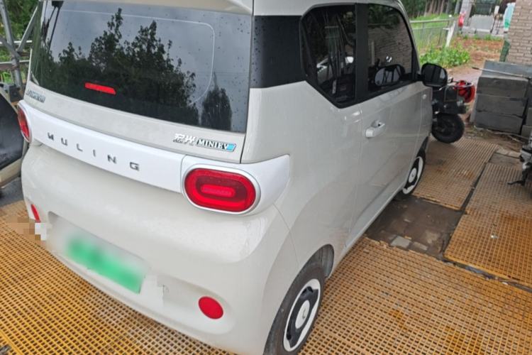 Used Wuling Hongguang MINIEV 2024 3rd Generation 215km Youth Edition Rear Right 45 Deg