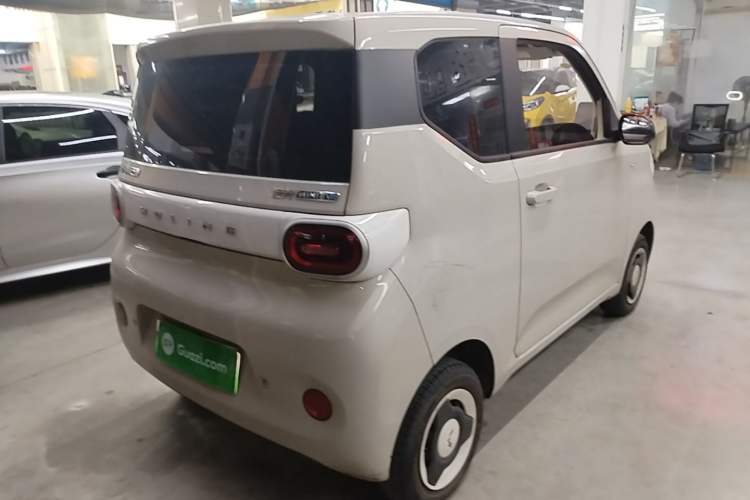 Used Wuling Hongguang MINIEV 2024 3rd Generation 215km Youth Edition Rear Right 45 Deg