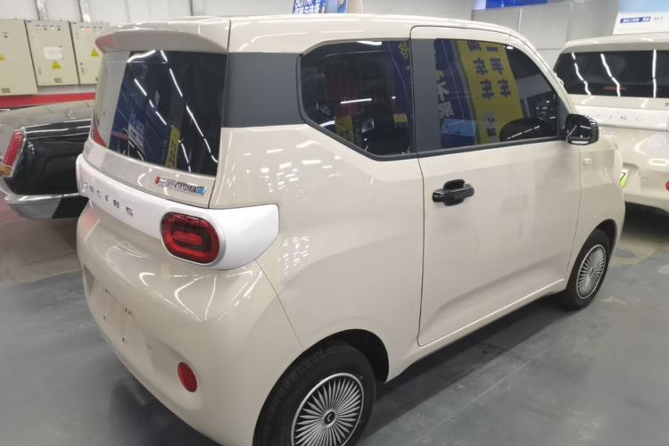 Used Wuling Hongguang MINIEV 2024 3rd Generation 215km Youth Edition Rear Right 45 Deg