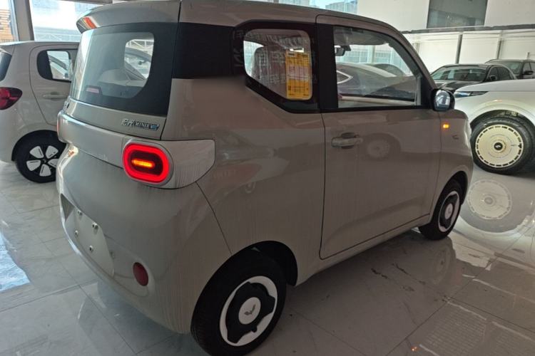 Used Wuling Hongguang MINIEV 2024 3rd Generation 215km Youth Edition Rear Right 45 Deg