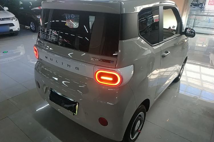 Used Wuling Hongguang MINIEV 2024 3rd Generation 215km Youth Edition Rear Right 45 Deg